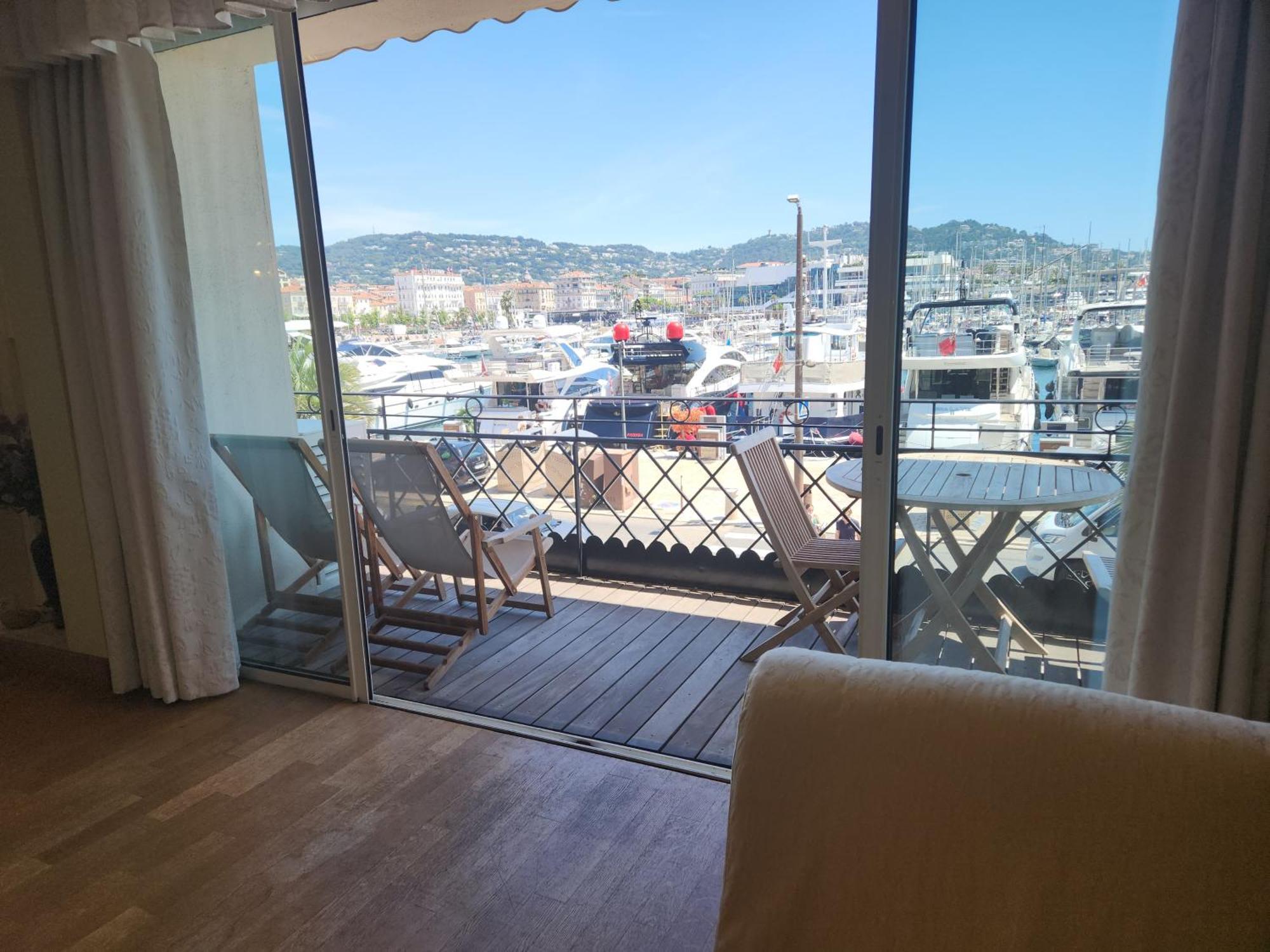 Port De Superbe 3 Pieces * Cannes