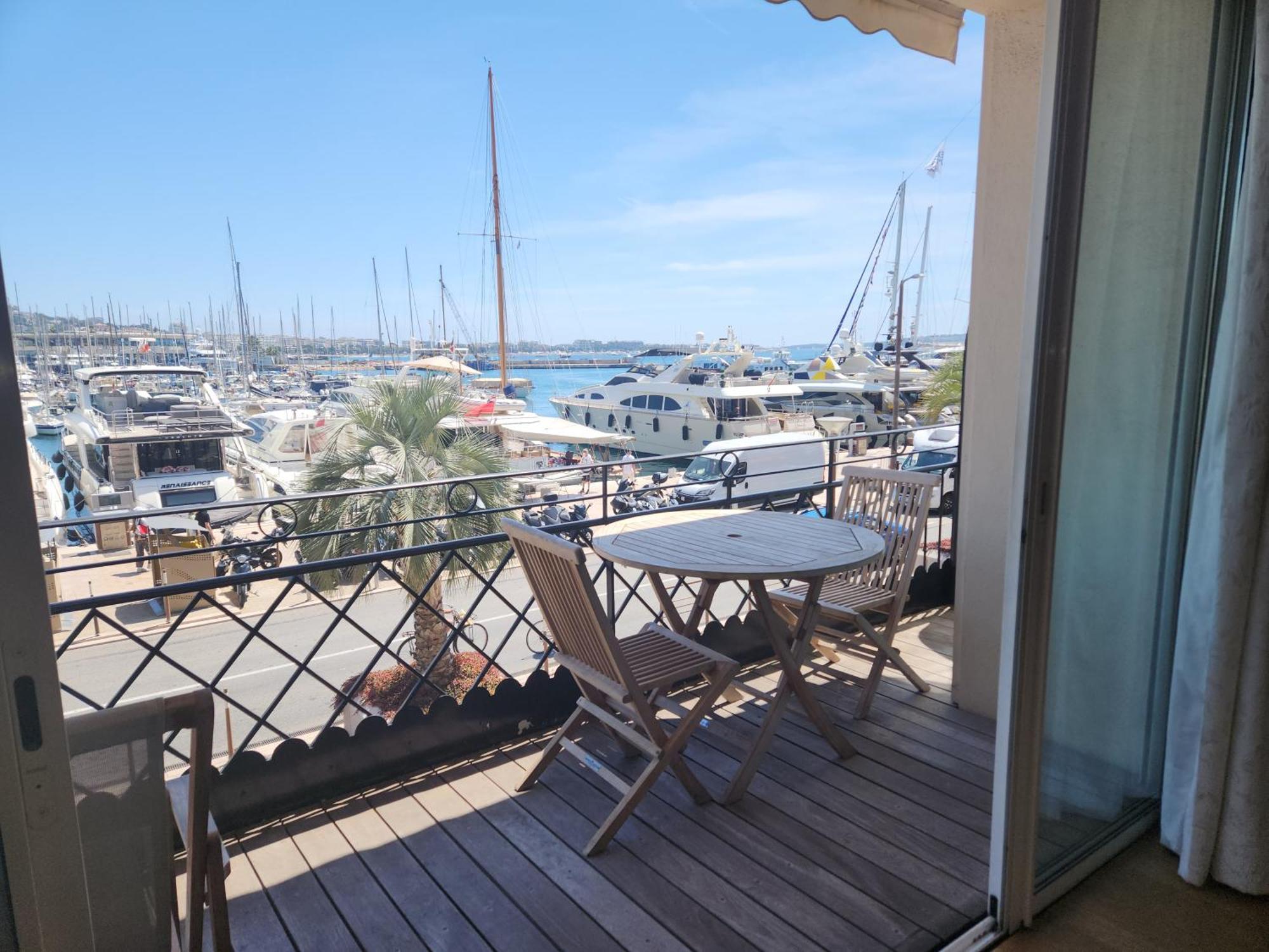 Port De Superbe 3 Pieces